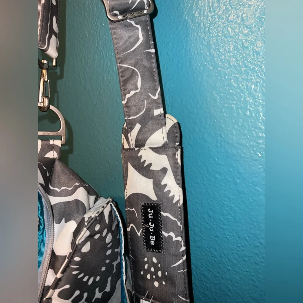 Juju be Be Prepared Frosted Blossoms Diaper Bag. Gorgeous, Excellent Preowned!🚼